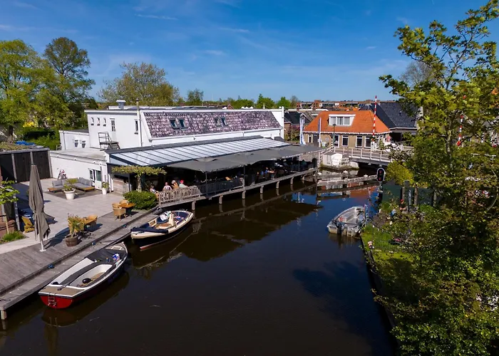 Houseboat Heeg 4 persoons